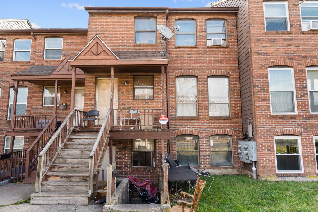 Photo for 356 Wethersfield Avenue, Hartford, CT 06114 (MLS # 24141688)