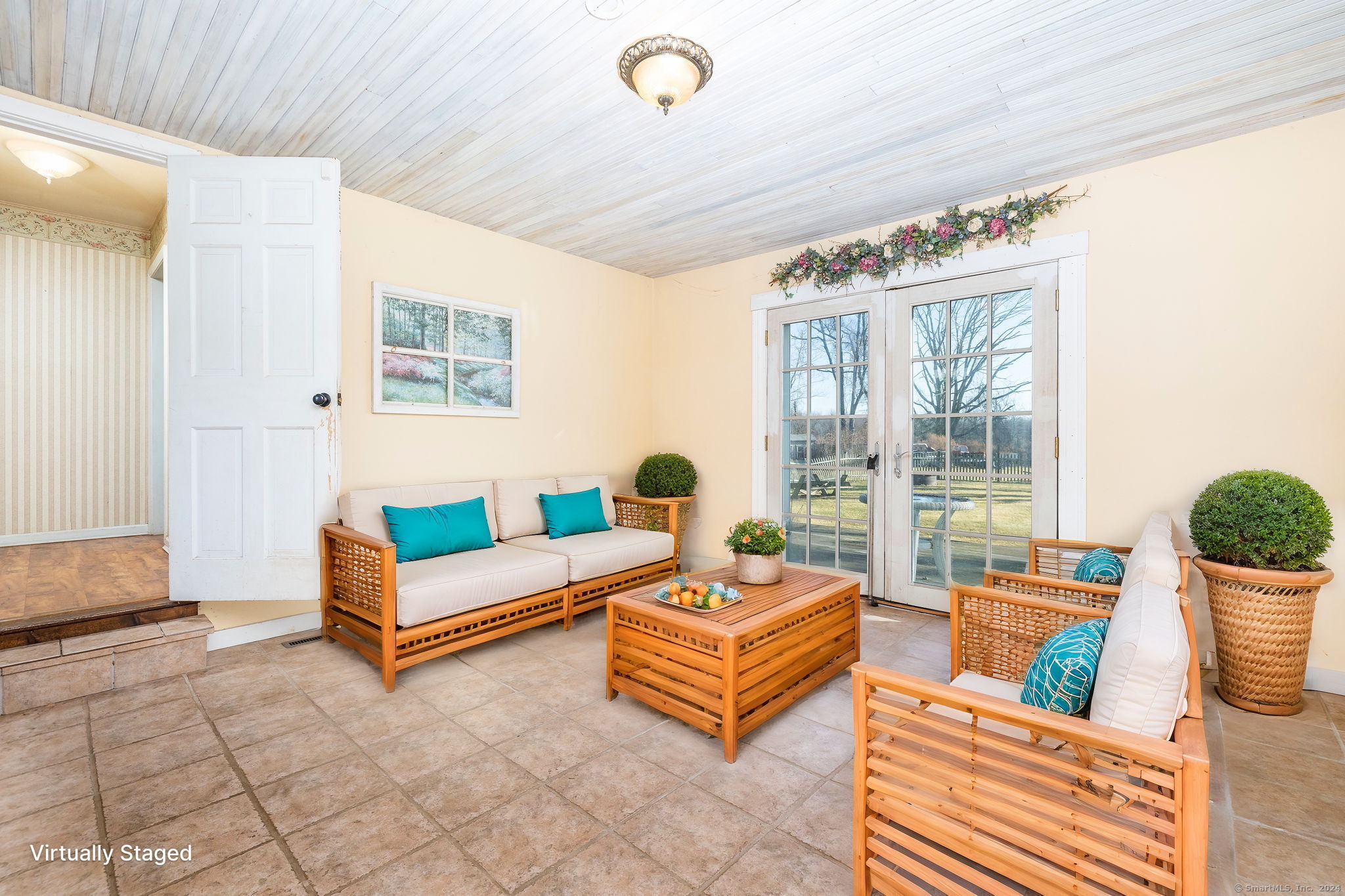 Colchester, Connecticut 06415, United States, 4 Bedrooms Bedrooms, ,2 BathroomsBathrooms,Residential,Pending,24926