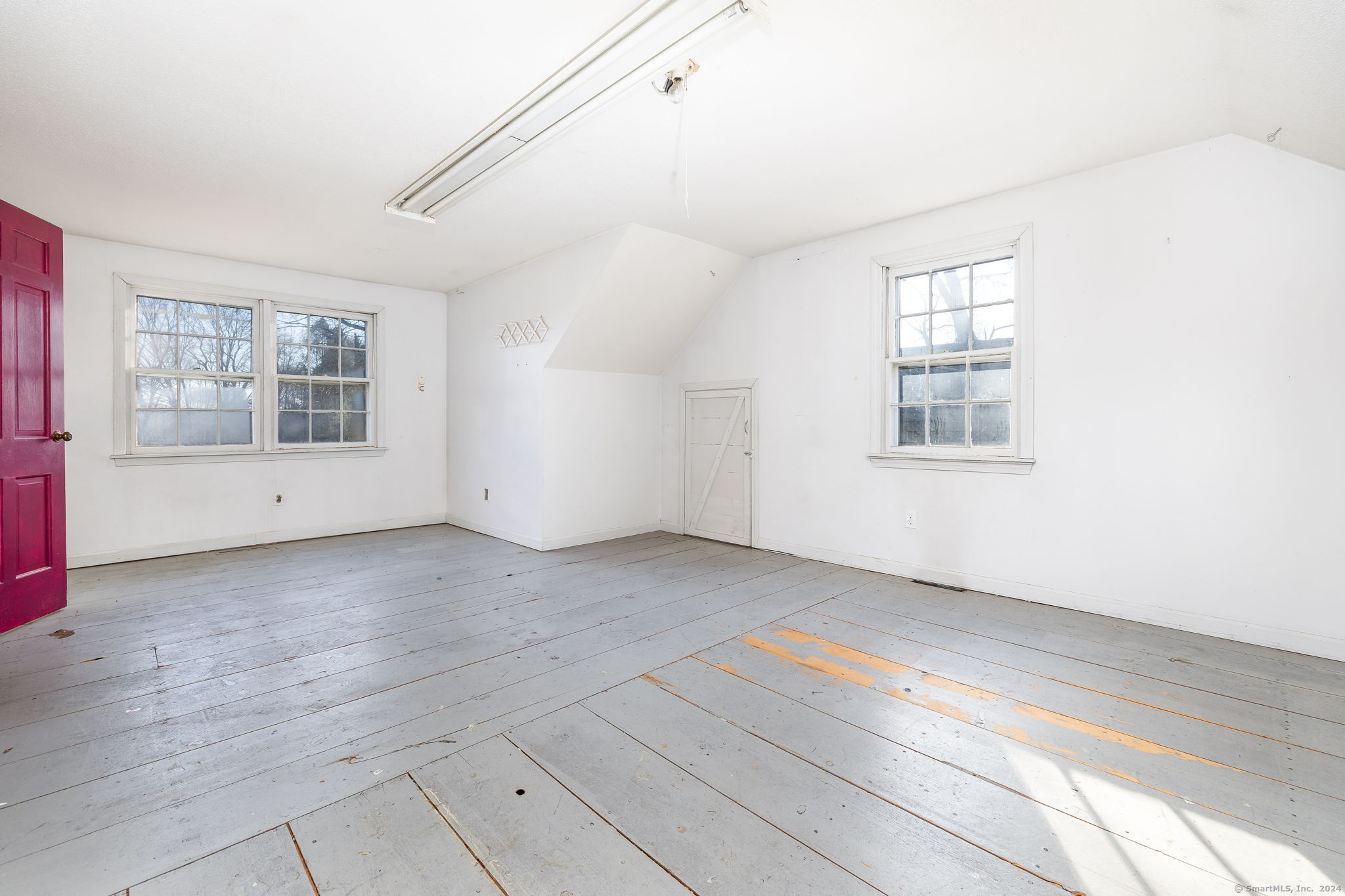 Colchester, Connecticut 06415, United States, 4 Bedrooms Bedrooms, ,2 BathroomsBathrooms,Residential,Pending,24926