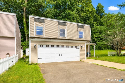 Homes For Sale - 21 Inverness Lane<br/> Middletown, CT 06457