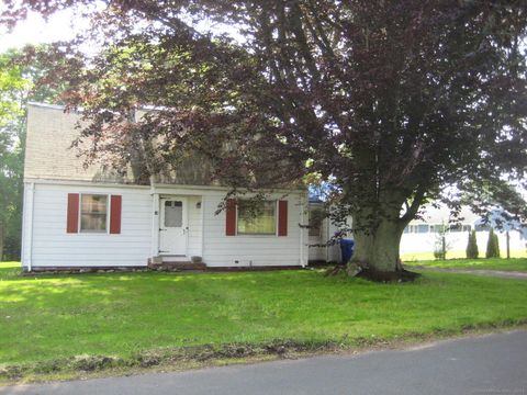 18 Linsley Street Branford CT 06405