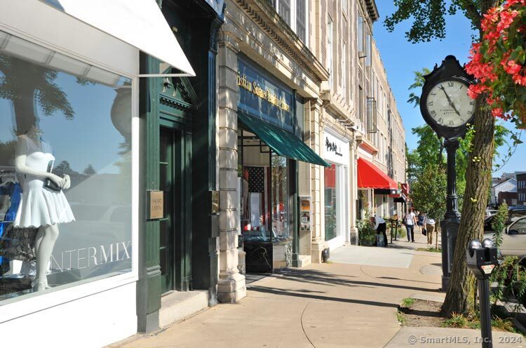 44 Greenwich Avenue 3-1