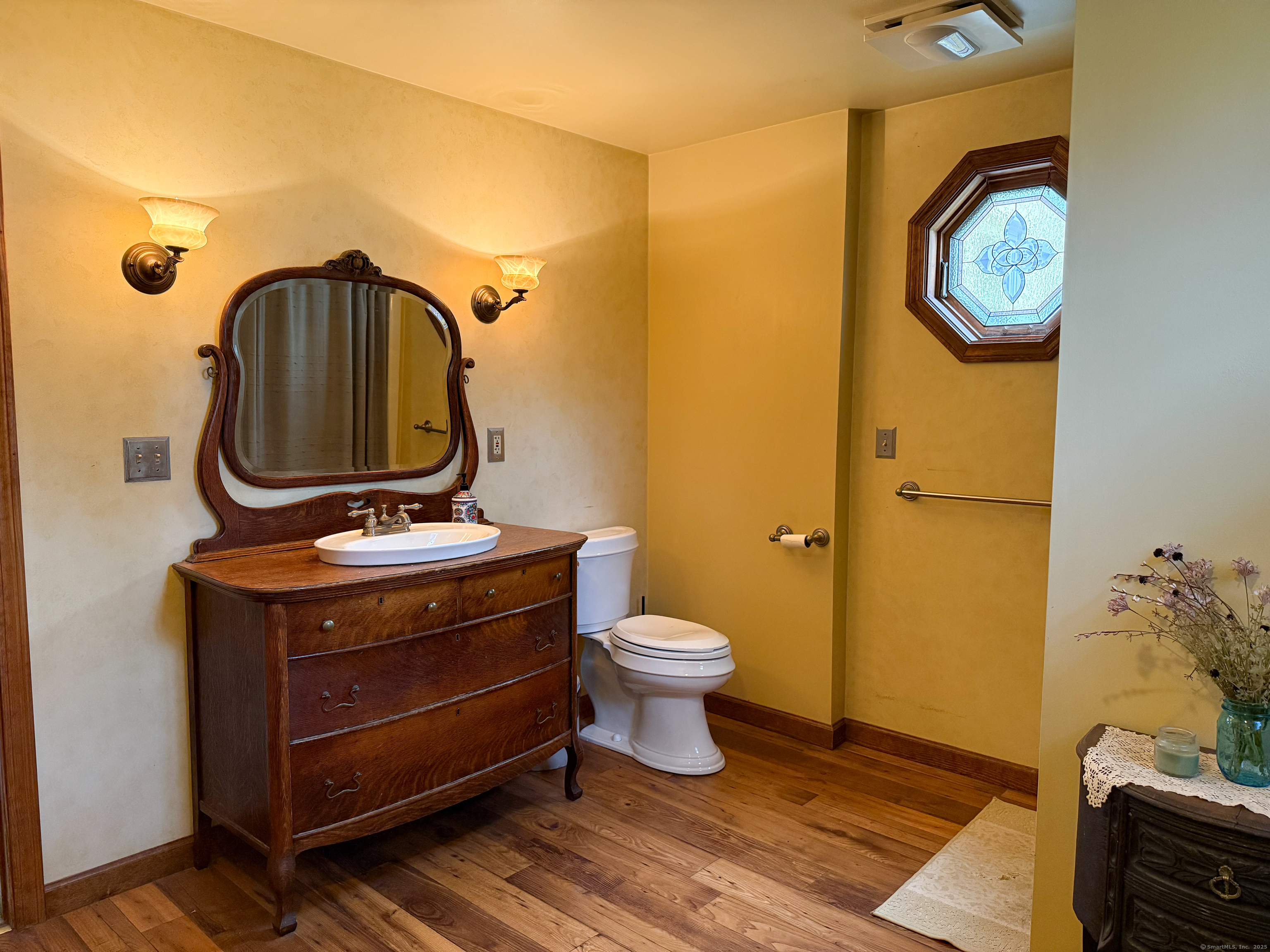 16 Maple Avenue, East Windsor, Connecticut image 13