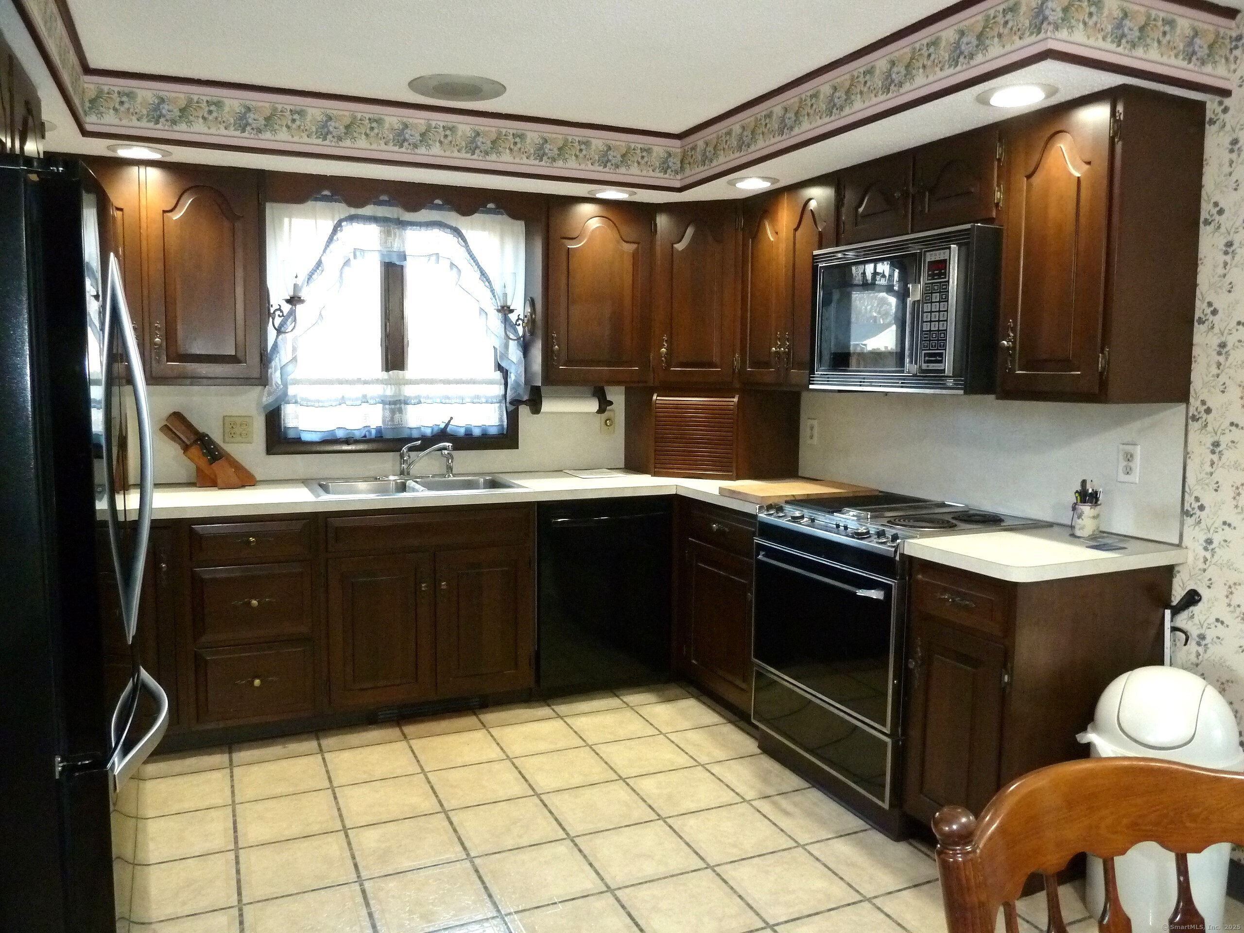 358 Torringford Street, Torrington, Connecticut image 8