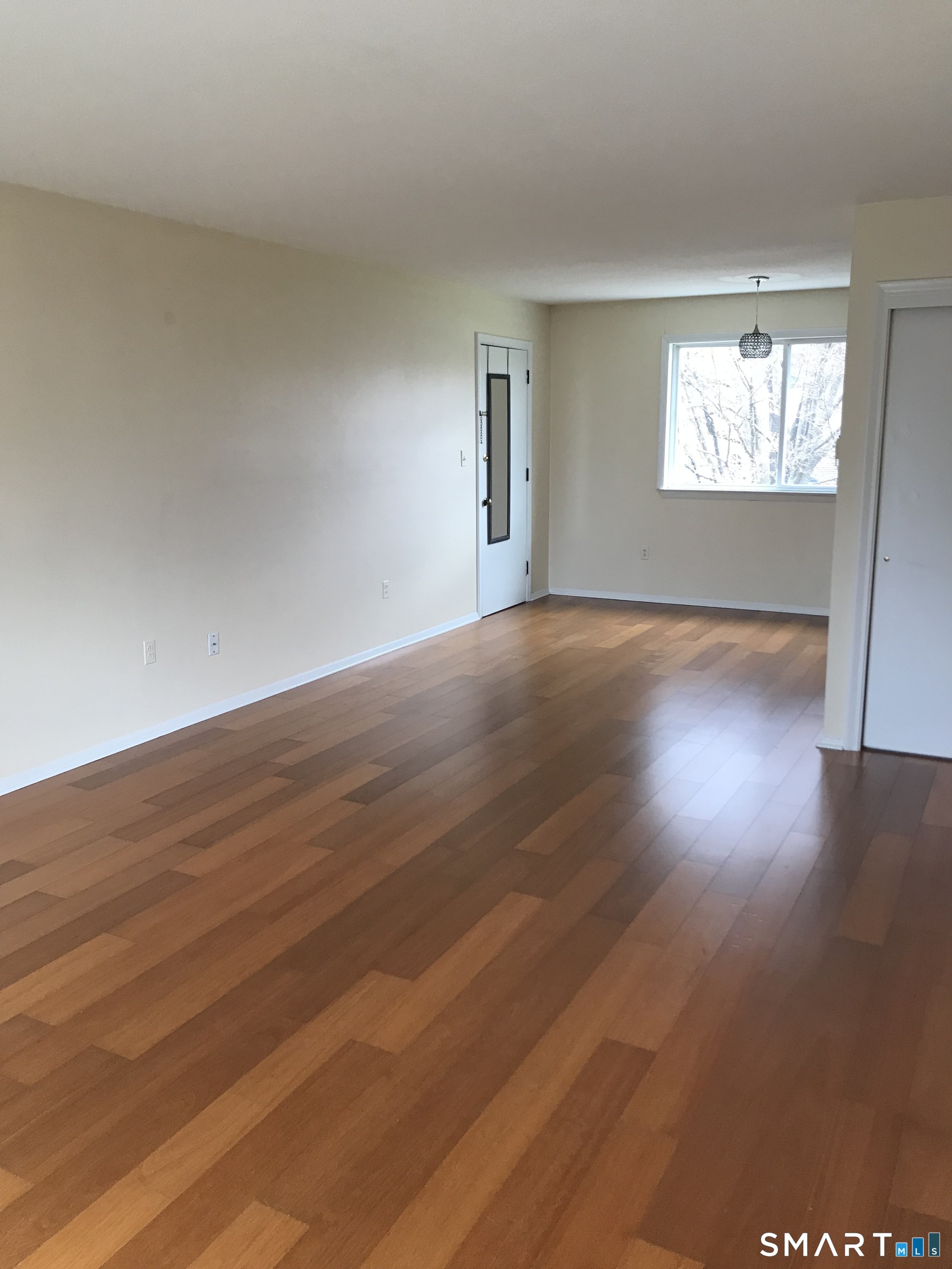 270 Richard Street 4