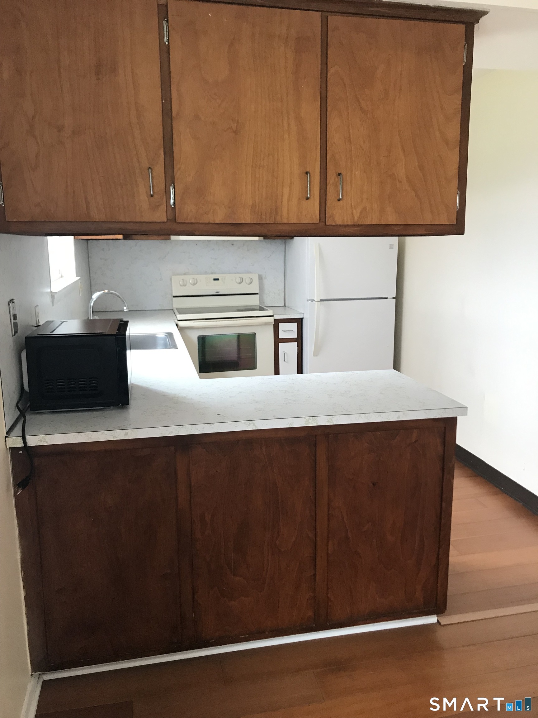 270 Richard Street 4