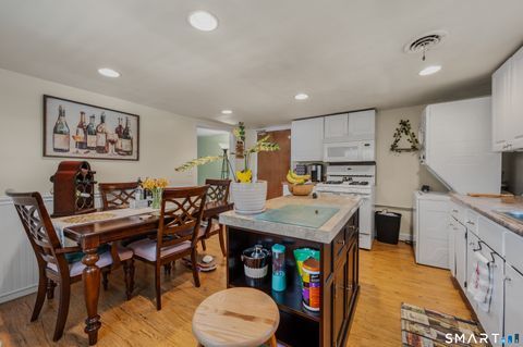 Tiny photo for 349 Naubuc Avenue #B, Glastonbury, CT 06033 (MLS # 24152625)