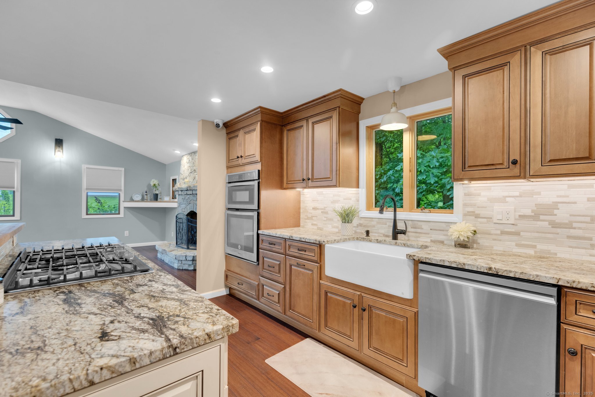 1190 Peck Lane, Cheshire, Connecticut image 21