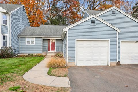 24 Rushford Meade 24 Granby CT 06035