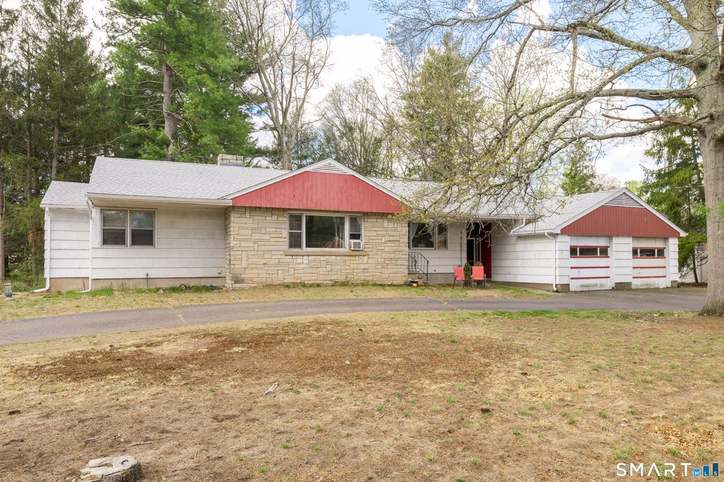 Photo of 122 Maple Avenue, North Haven, CT 06473 (MLS # 24168112)