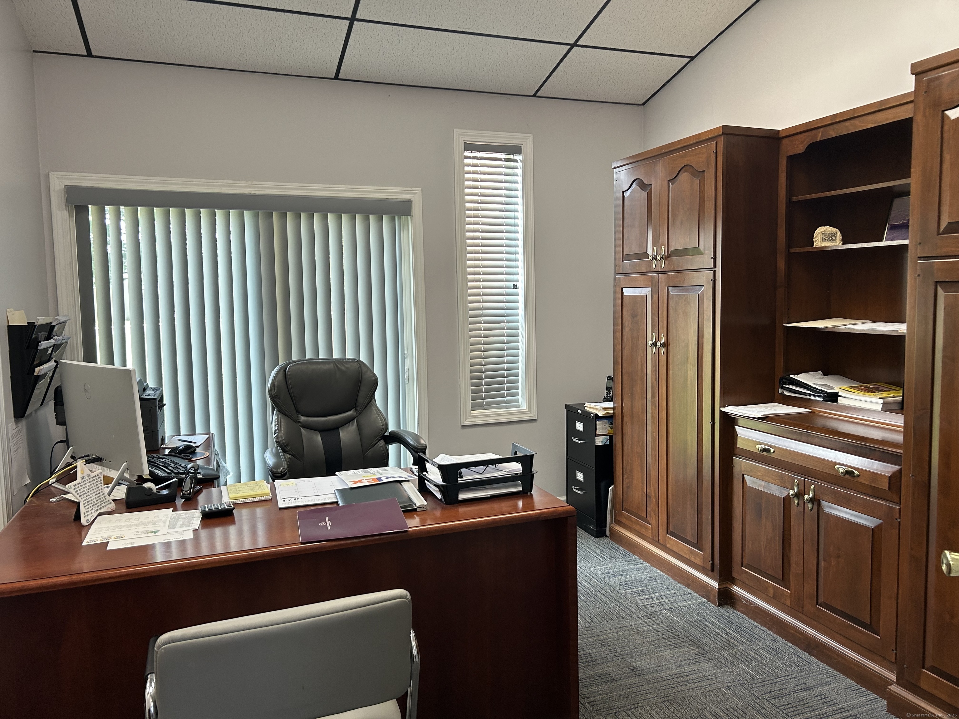 Windsor Locks, Connecticut 06096, United States, ,Residential,Active,821