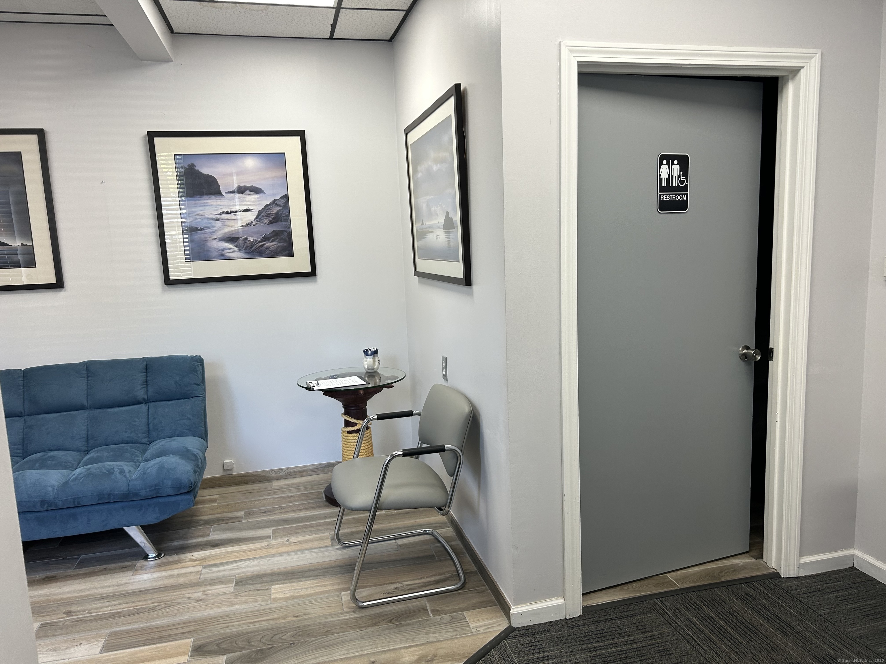 Windsor Locks, Connecticut 06096, United States, ,Residential,Active,821