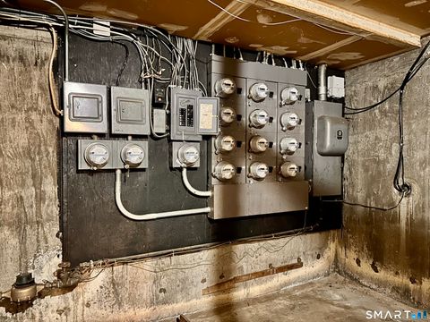 Tiny photo for 16 Henry Street, Hartford, CT 06114 (MLS # 24152320)