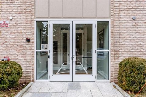 Tiny photo for 1990 Bronson Road #6, Fairfield, CT 06824 (MLS # 24138328)