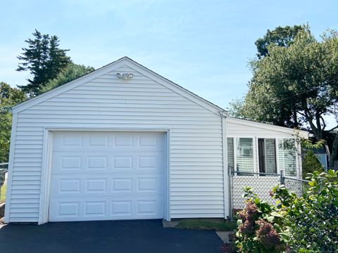 A home in New London