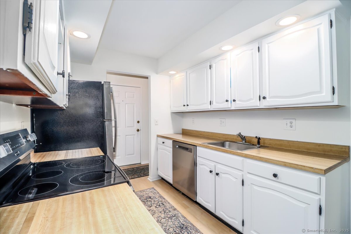 2 Essex Court 2