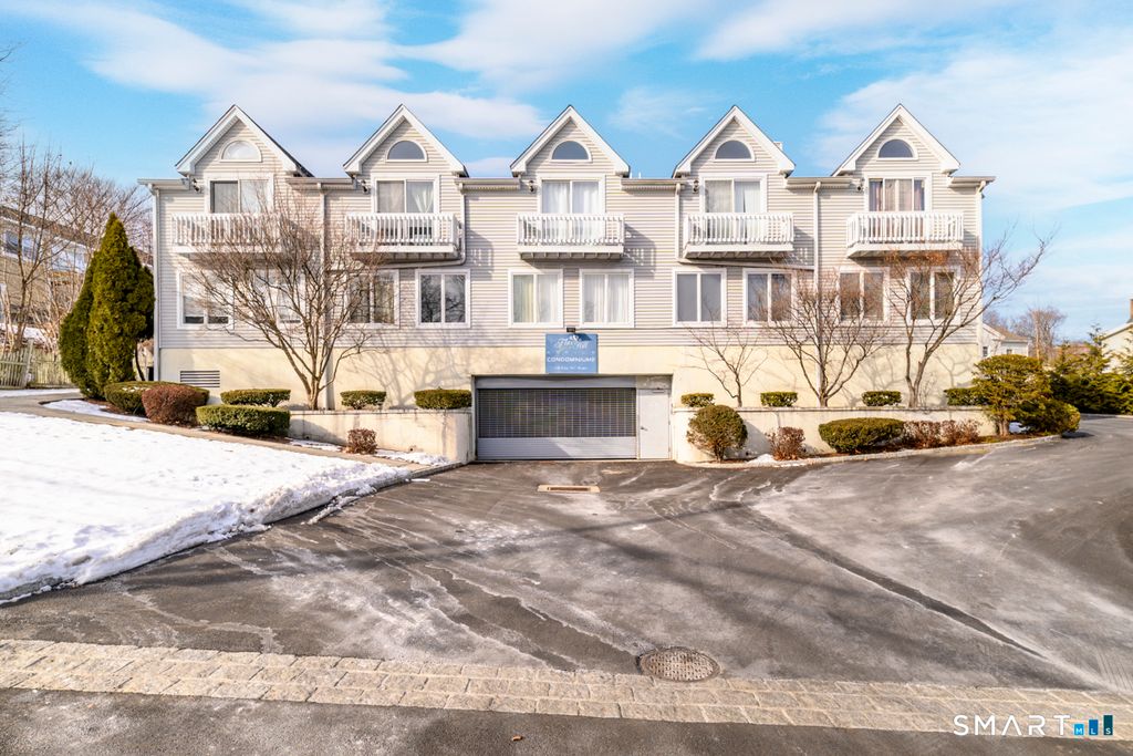 Photo of 115 Flax Hill Road #Apt 10, Norwalk, CT 06854 (MLS # 24148228)
