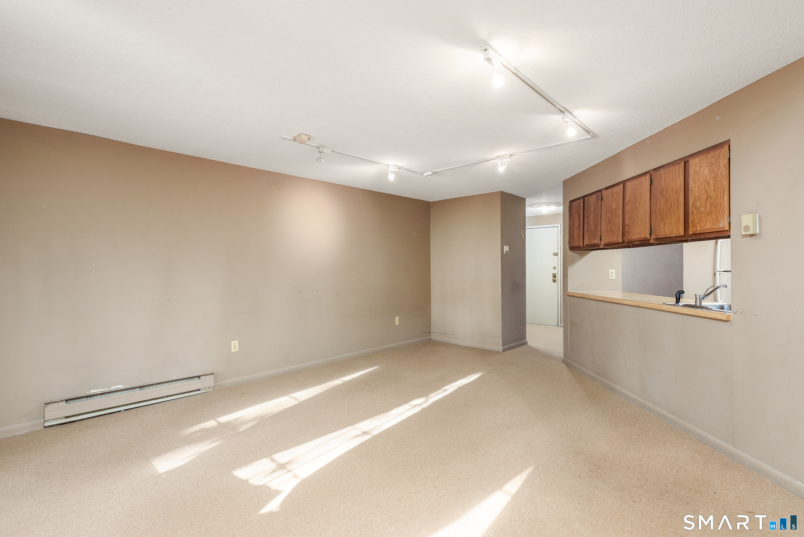 38 North Main Street APT 14