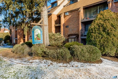 38 North Main Street APT 14 West Hartford CT 06107