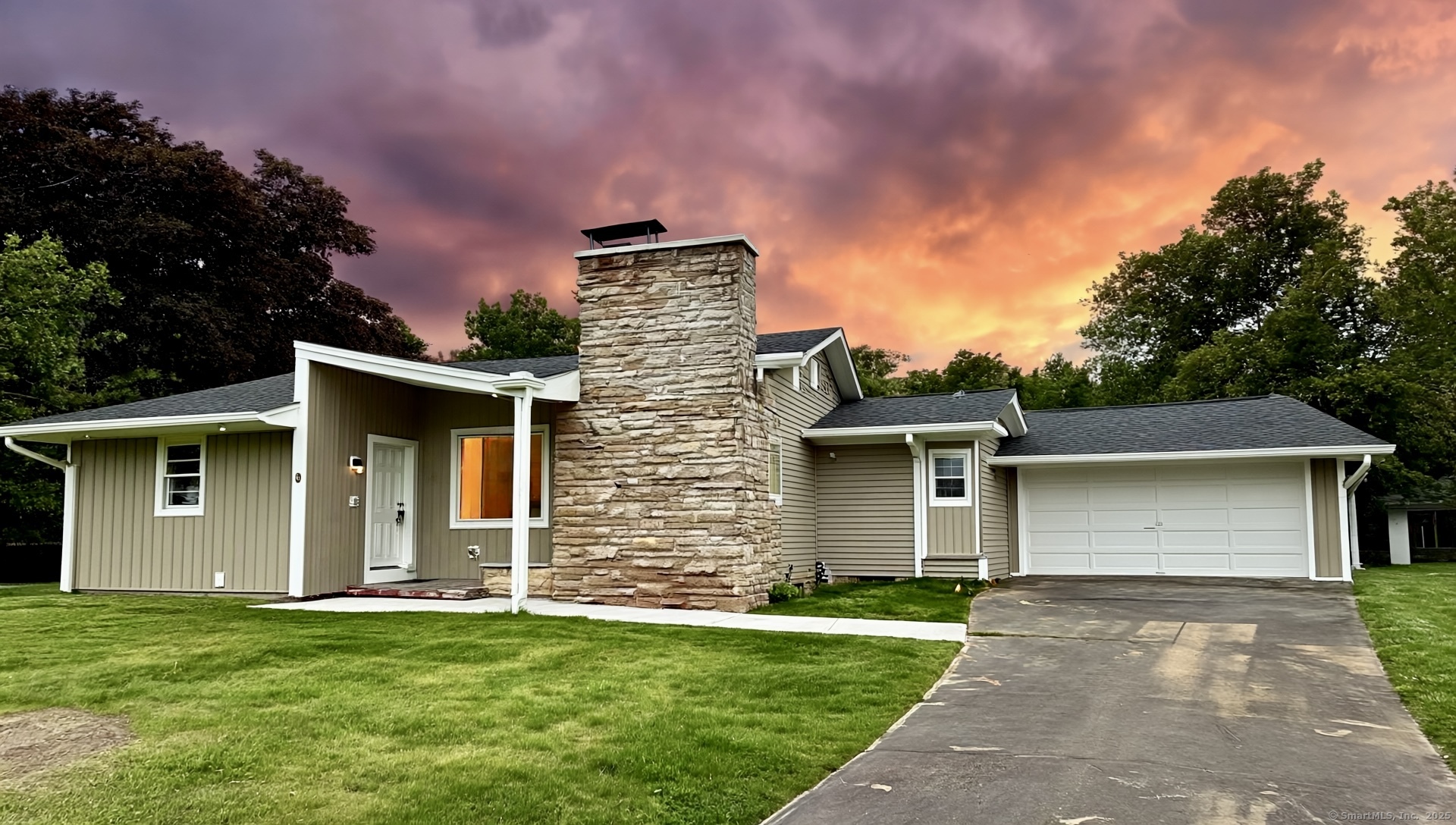 9 Grieb Road, Wallingford, Connecticut image 1