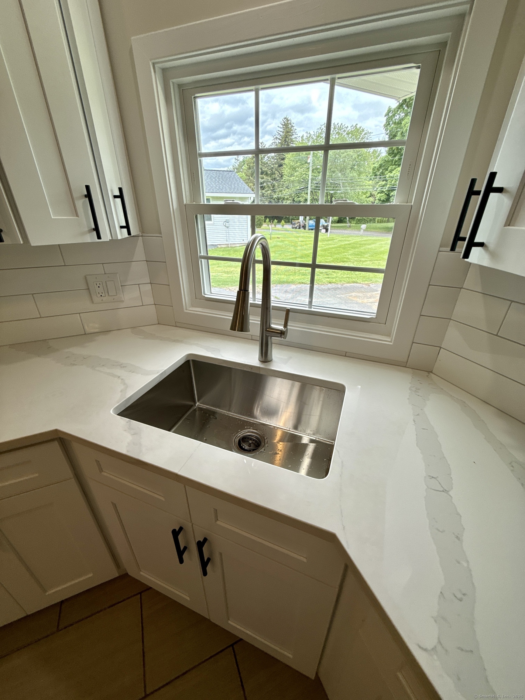 9 Grieb Road, Wallingford, Connecticut image 8