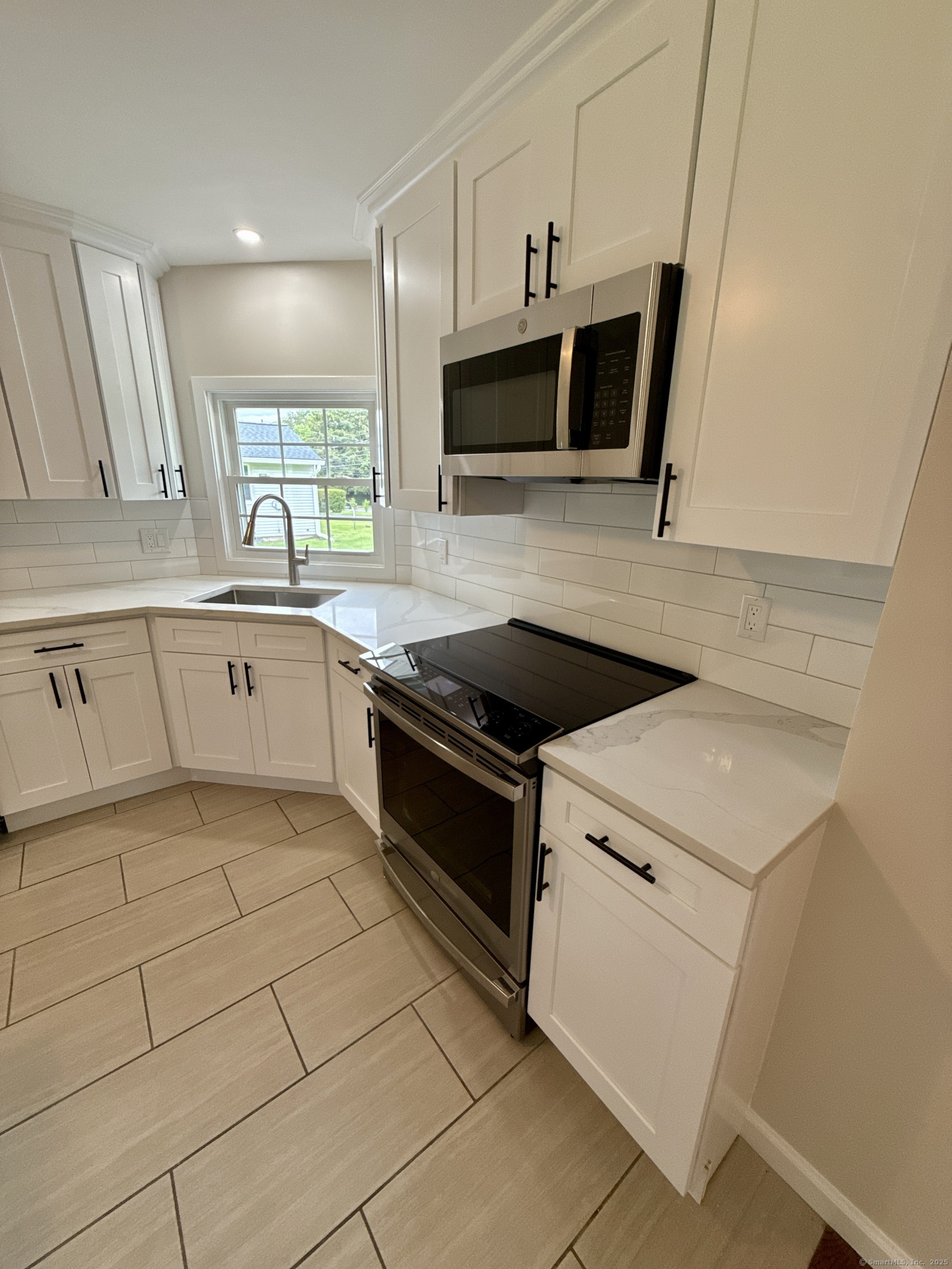 9 Grieb Road, Wallingford, Connecticut image 6