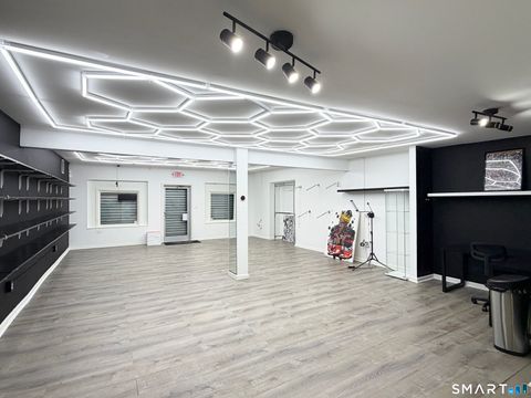 Tiny photo for 1905 State Street #B, Hamden, CT 06517 (MLS # 24160921)