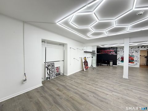 Tiny photo for 1905 State Street #B, Hamden, CT 06517 (MLS # 24160921)