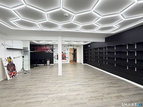 Tiny photo for 1905 State Street #B, Hamden, CT 06517 (MLS # 24160921)