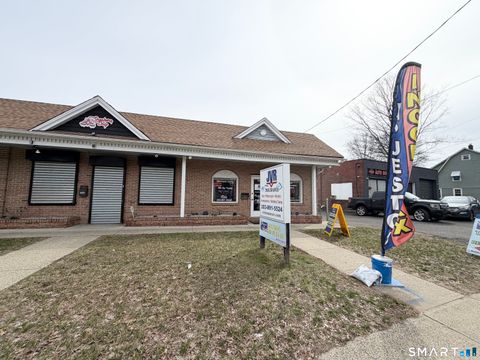 Photo of 1905 State Street #B, Hamden, CT 06517 (MLS # 24160921)