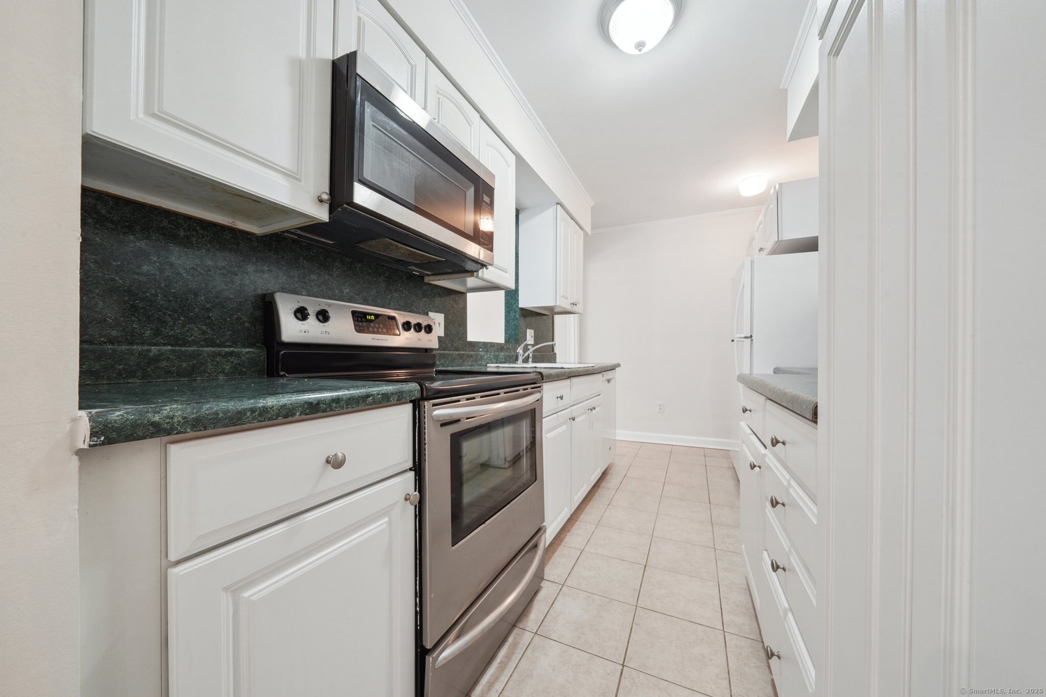61 Riverside Avenue 15