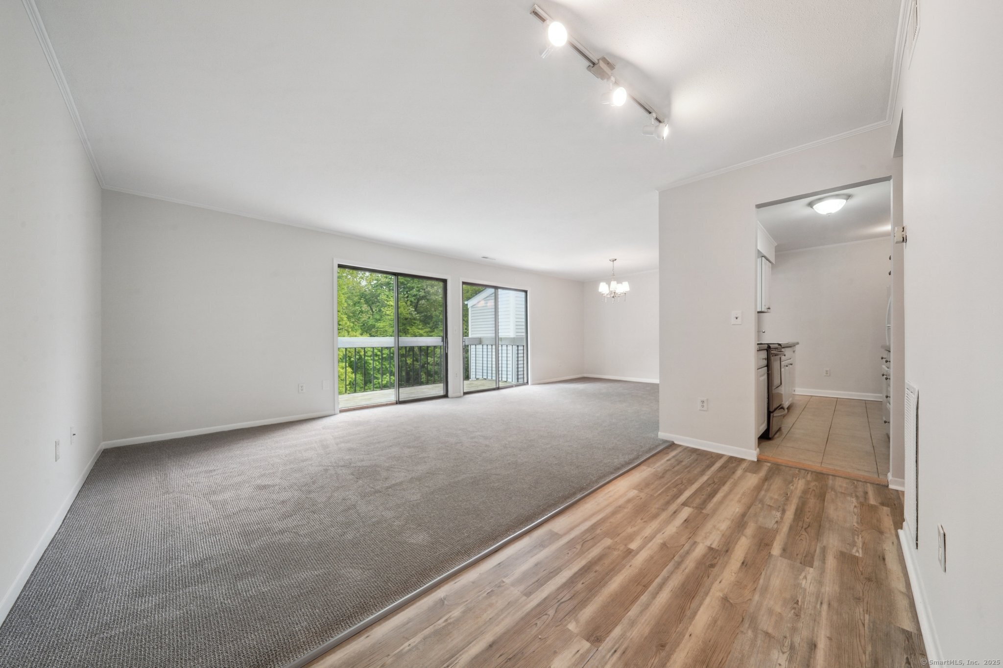 61 Riverside Avenue 15