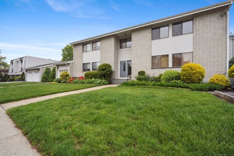 61 Riverside Avenue Unit 15, Stamford, CT 06905 - #: 24096421