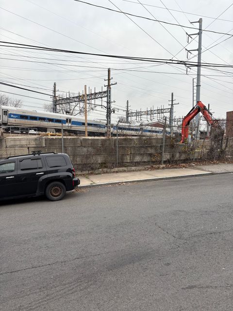 Tiny photo for 146 Crescent Avenue, Bridgeport, CT 06608 (MLS # 24143384)