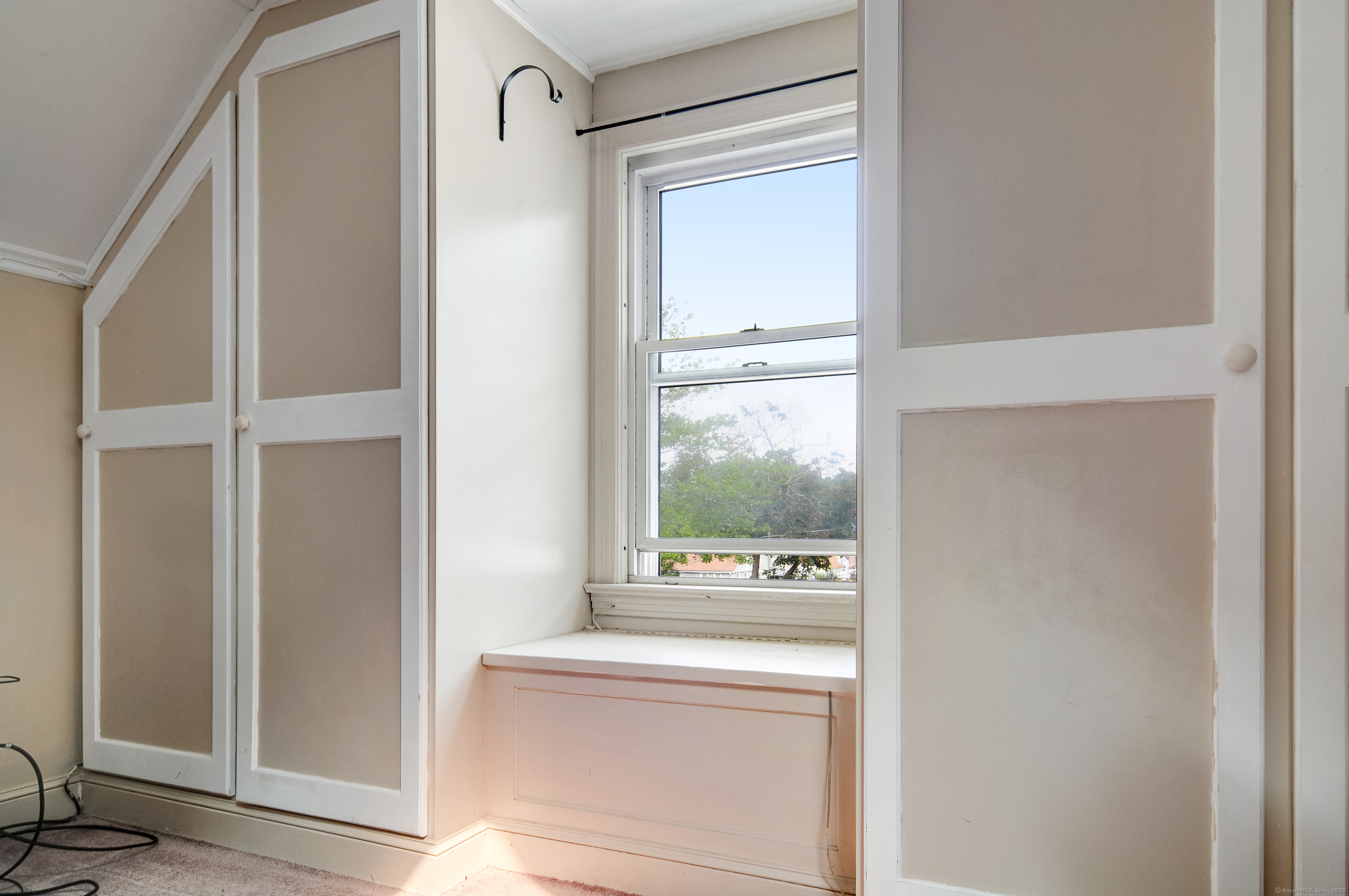 Manchester, Connecticut 06040, United States, 2 Bedrooms Bedrooms, ,1 BathroomBathrooms,Residential,Active,226690