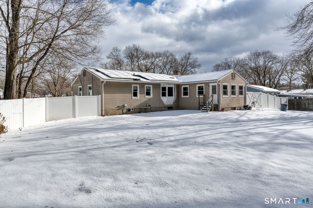 Photo of 38 Winding Lane, Enfield, CT 06082 (MLS # 24146211)