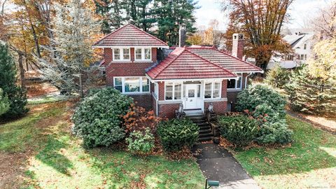 A home in Putnam