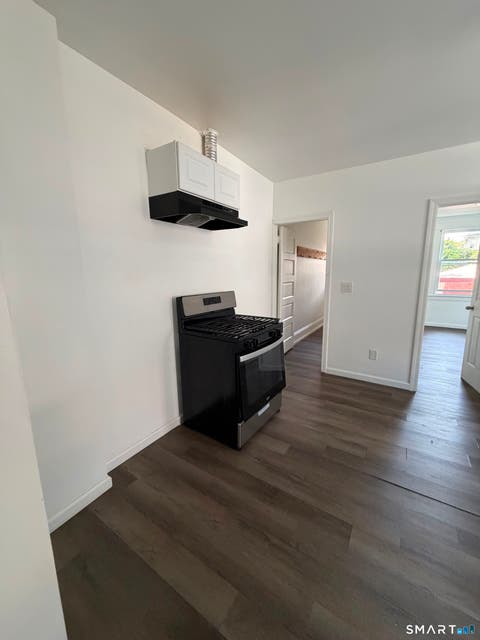 Photo of 125 Pixlee Place #1st, Bridgeport, CT 06610 (MLS # 24200776)