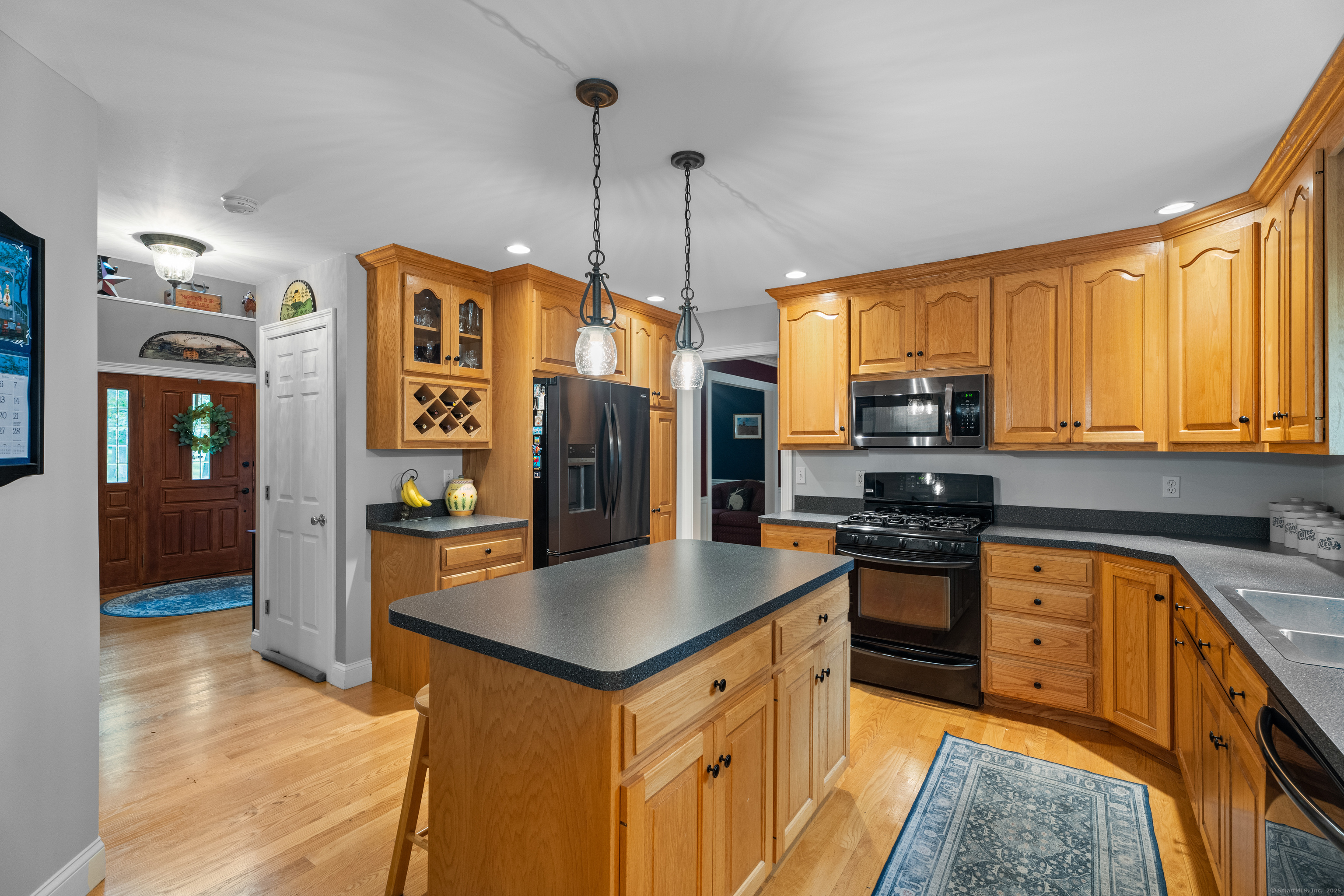 67 Warren Glen