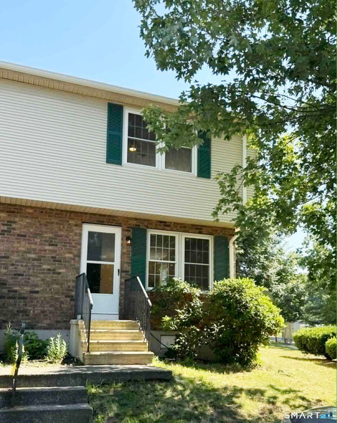 Photo of 10 Countryside Lane #1, Middletown, CT 06457 (MLS # 24191144)