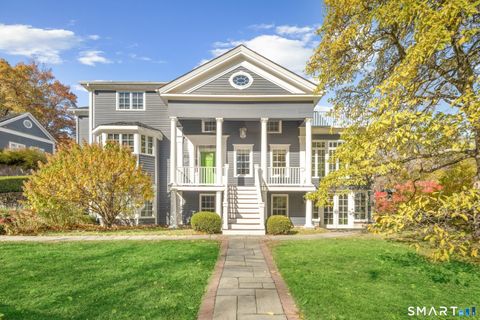 135 Comstock Hill Road New Canaan CT 06840