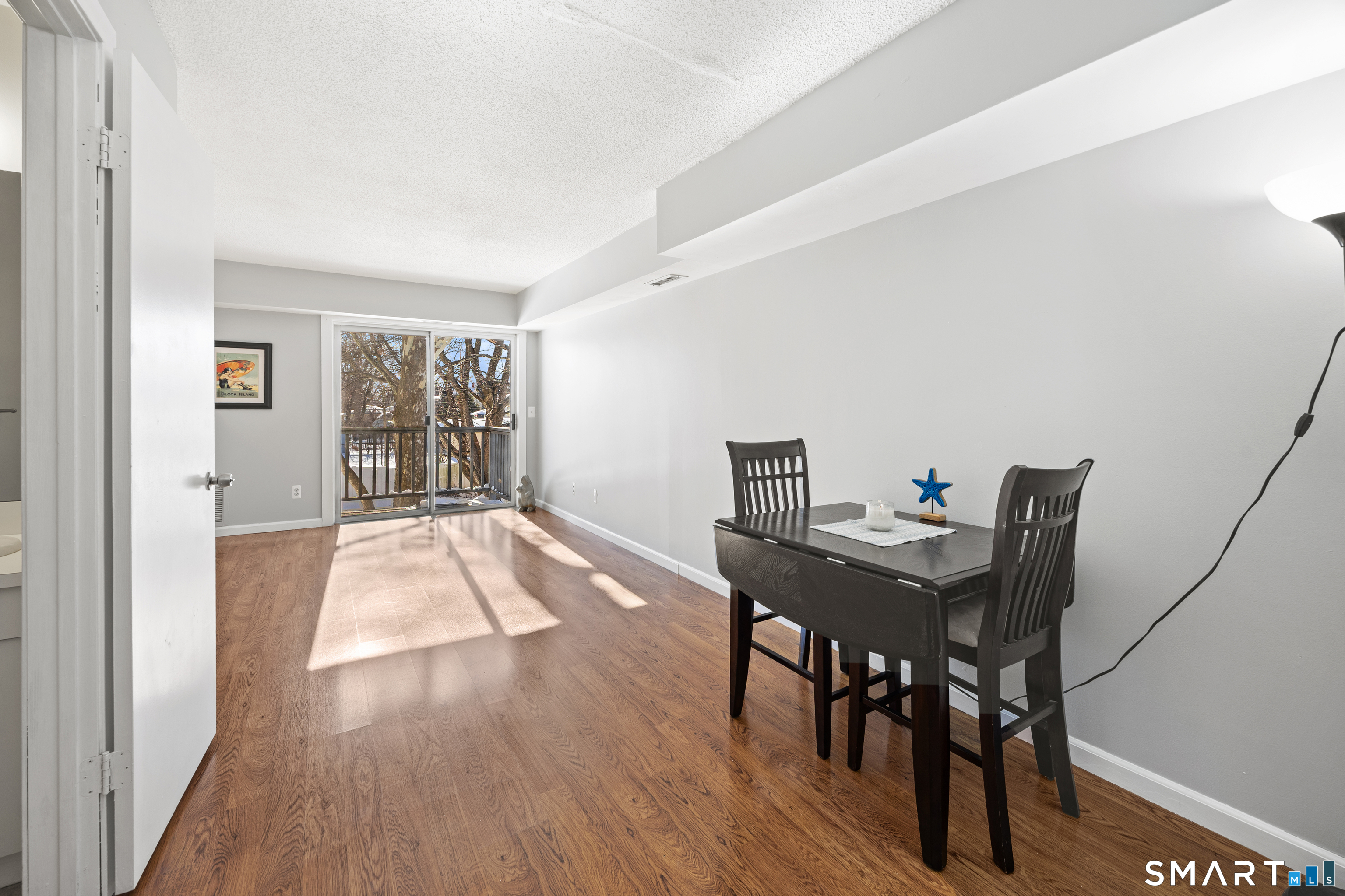 202 Main Street APT 3H