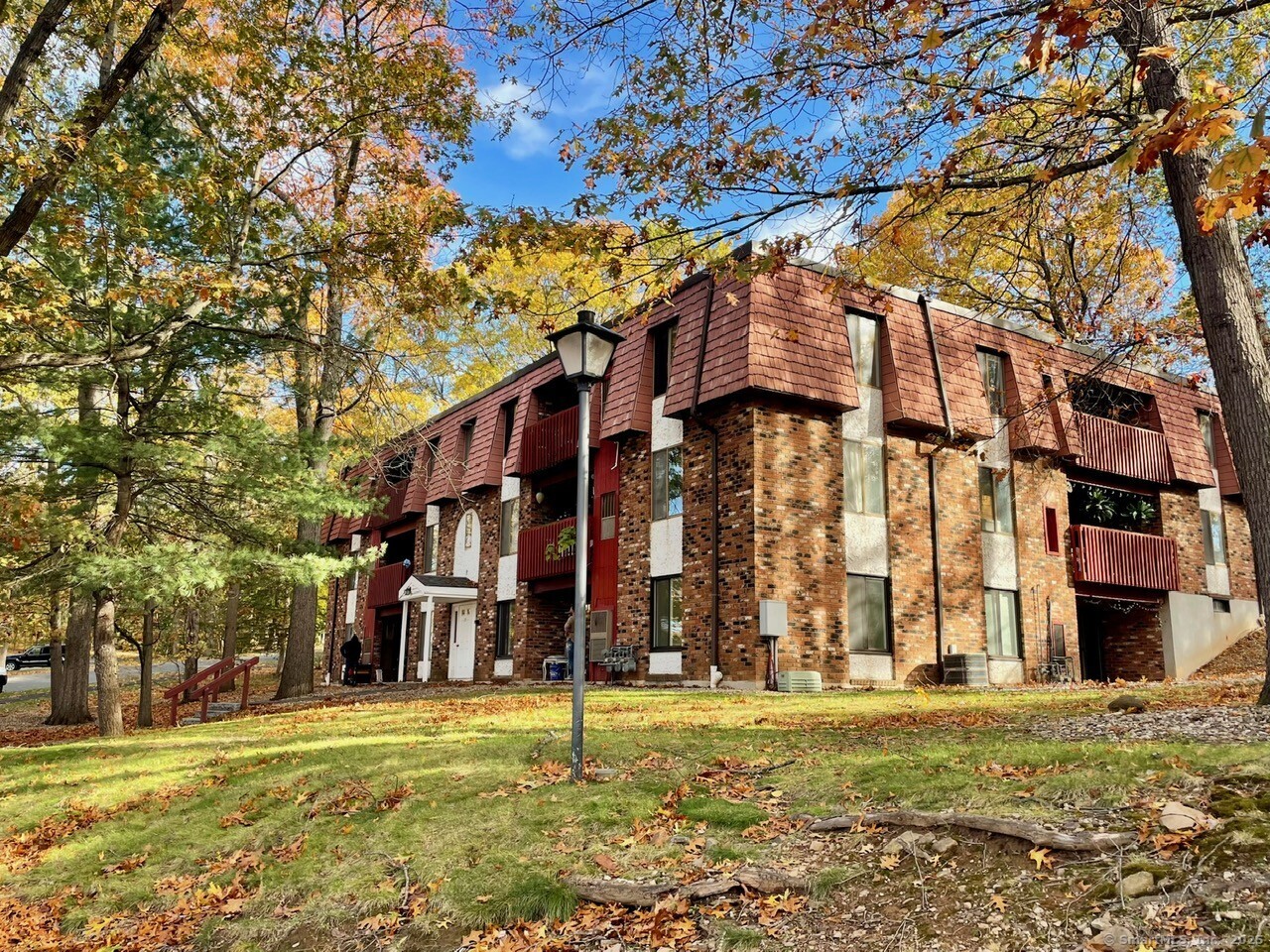 15 Woodsedge Drive Apt 6C