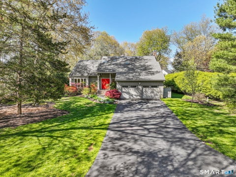 Homes For Sale - 4490 Madison Avenue<br/> Fairfield County, Trumbull, CT 06611