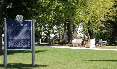 Tiny photo for 38 Olcott Way #38, Ridgefield, CT 06877 (MLS # 24149165)