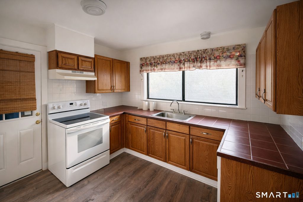 Photo of 22 Windell Place #2, Stamford, CT 06906 (MLS # 24158948)