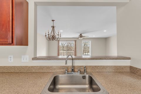 Tiny photo for 15 Freedom Way #92, East Lyme, CT 06357 (MLS # 24151714)