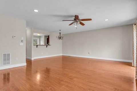 Tiny photo for 15 Freedom Way #92, East Lyme, CT 06357 (MLS # 24151714)