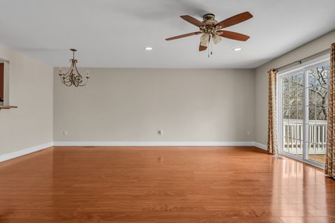 Tiny photo for 15 Freedom Way #92, East Lyme, CT 06357 (MLS # 24151714)