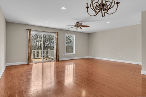 Tiny photo for 15 Freedom Way #92, East Lyme, CT 06357 (MLS # 24151714)